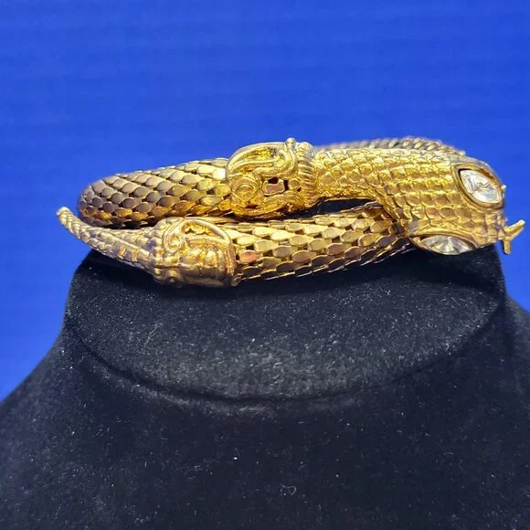 Vintage Gold Metal Mesh Snake Necklace and Bracelet Set - Picture 11 of 16